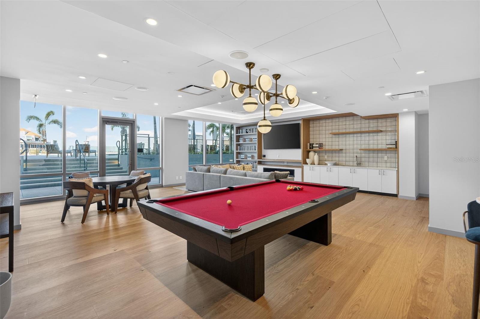 400 CENTRAL - Residential