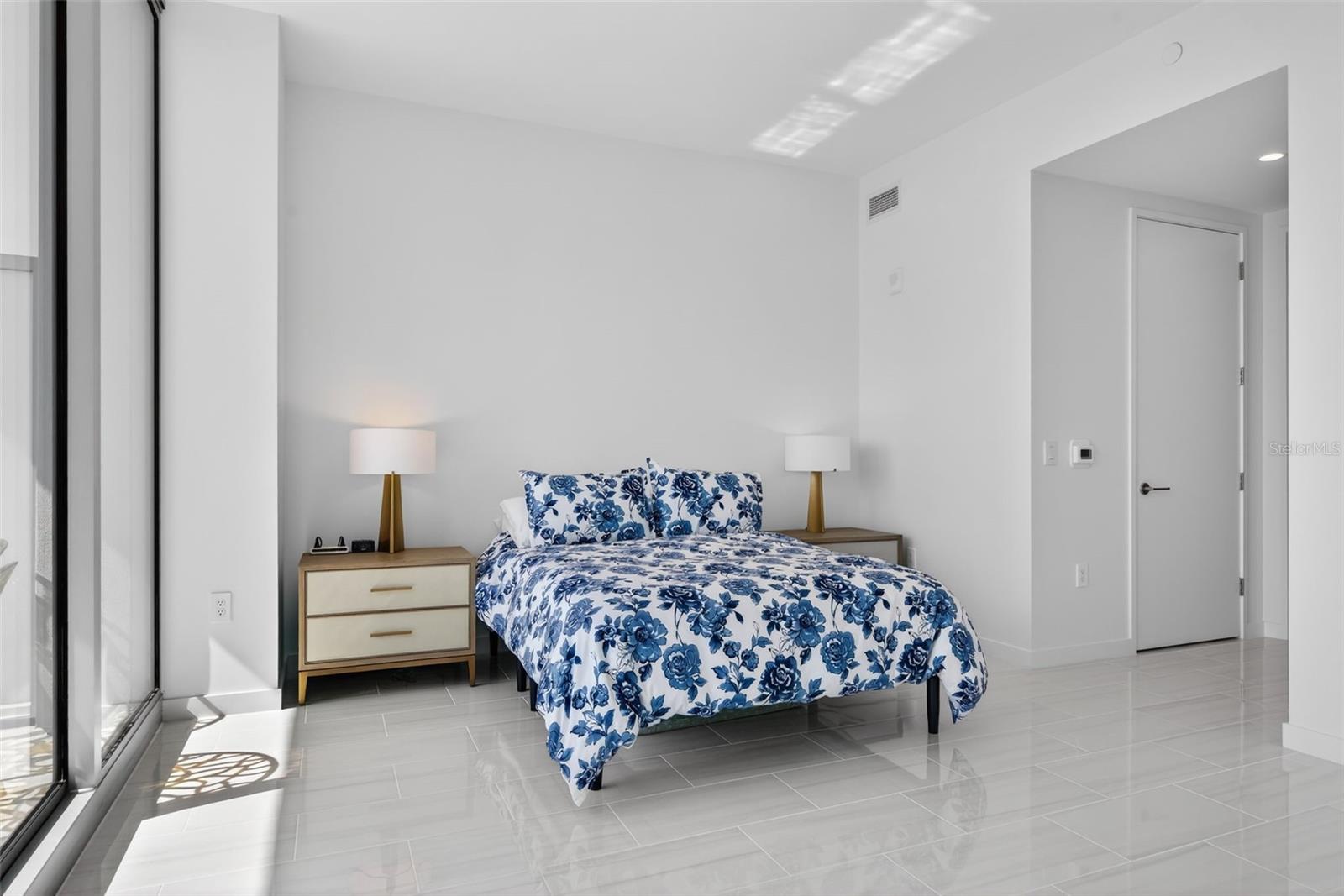 400 CENTRAL - Residential