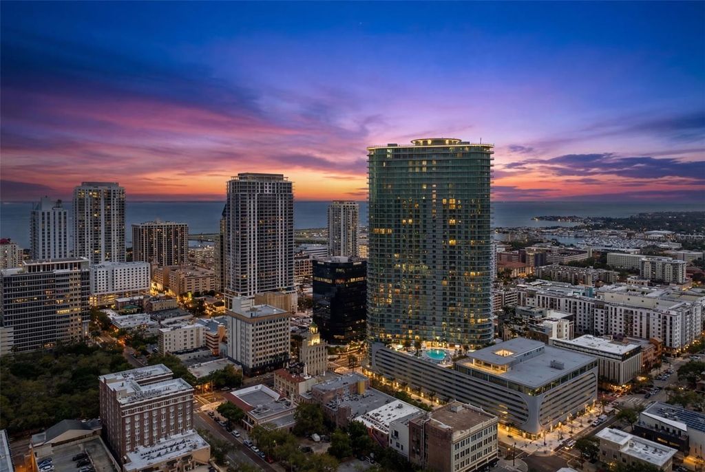 Photo of 400 Central Avenue #1405, St Petersburg, FL 33701 (MLS # A4686126)