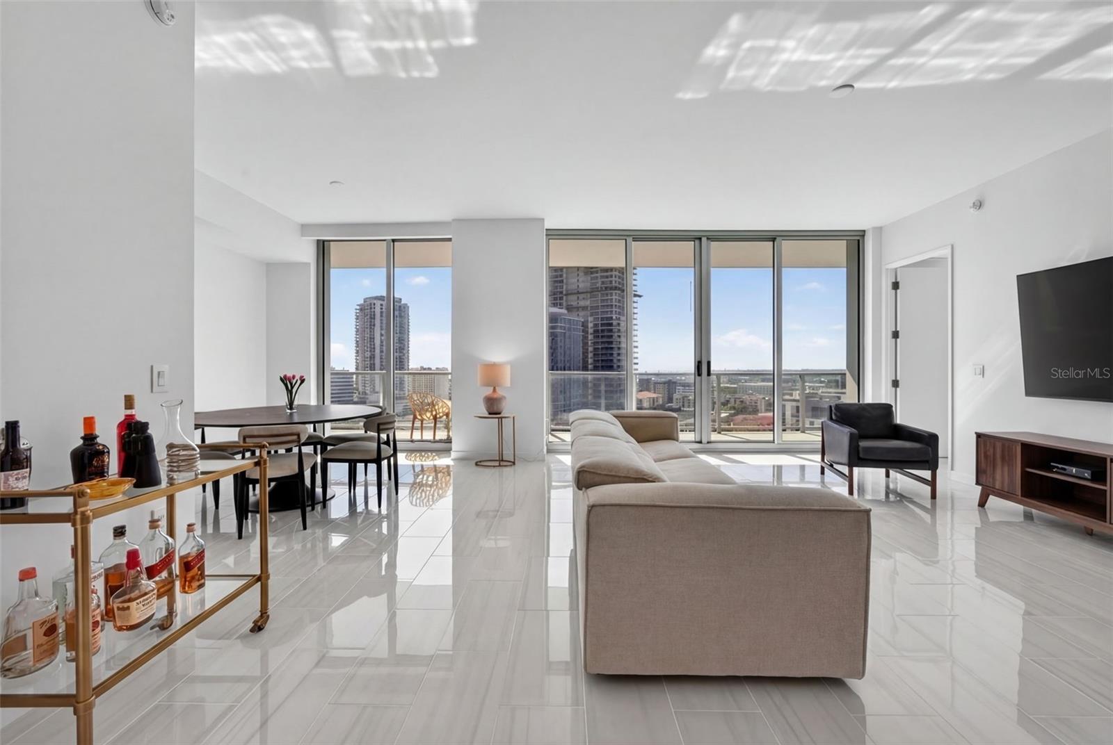 400 CENTRAL - Residential