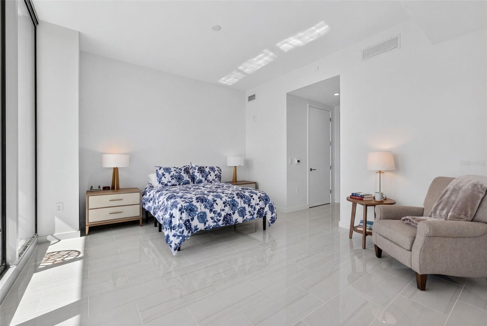 400 CENTRAL - Residential