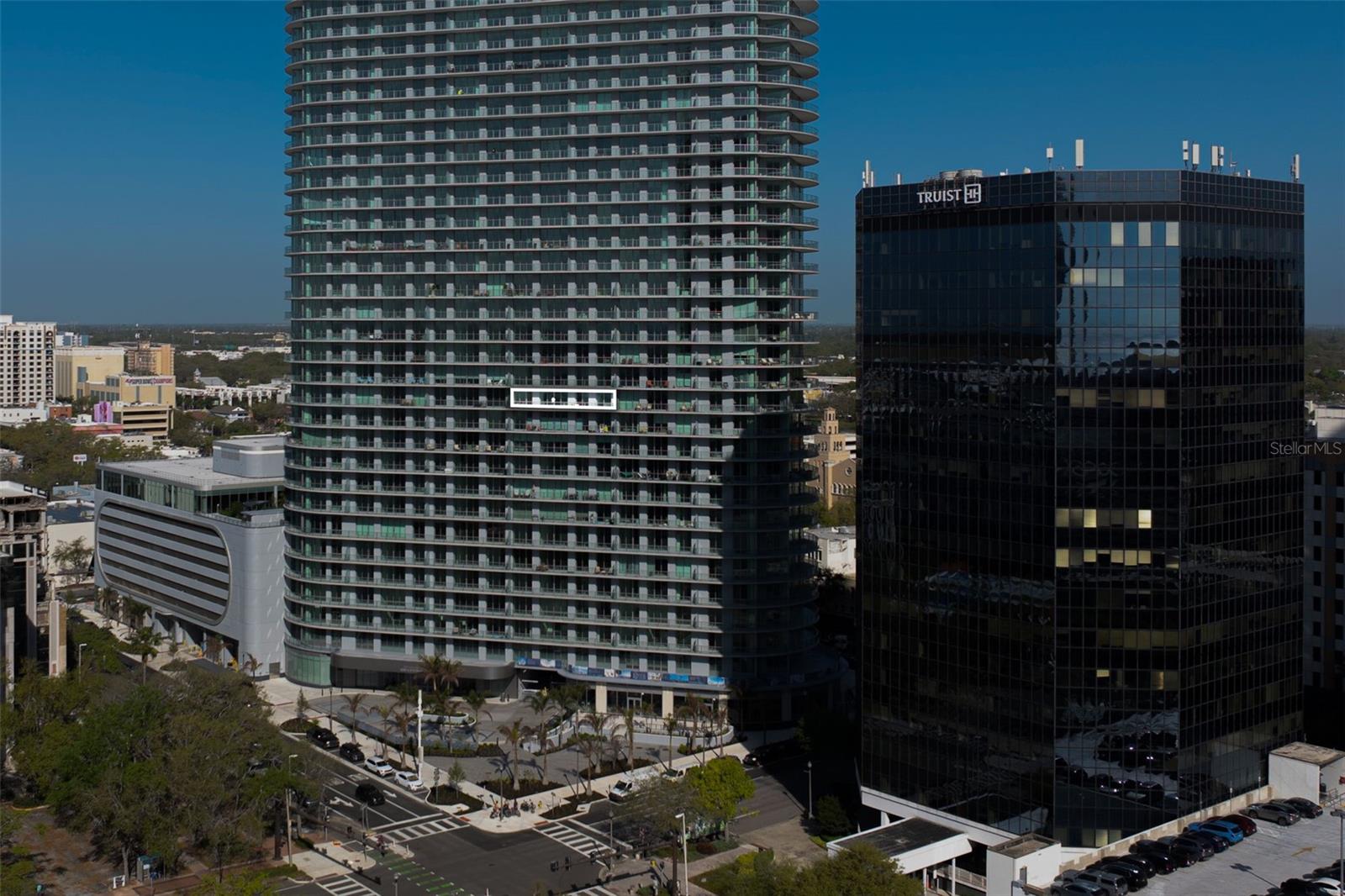 400 CENTRAL - Residential