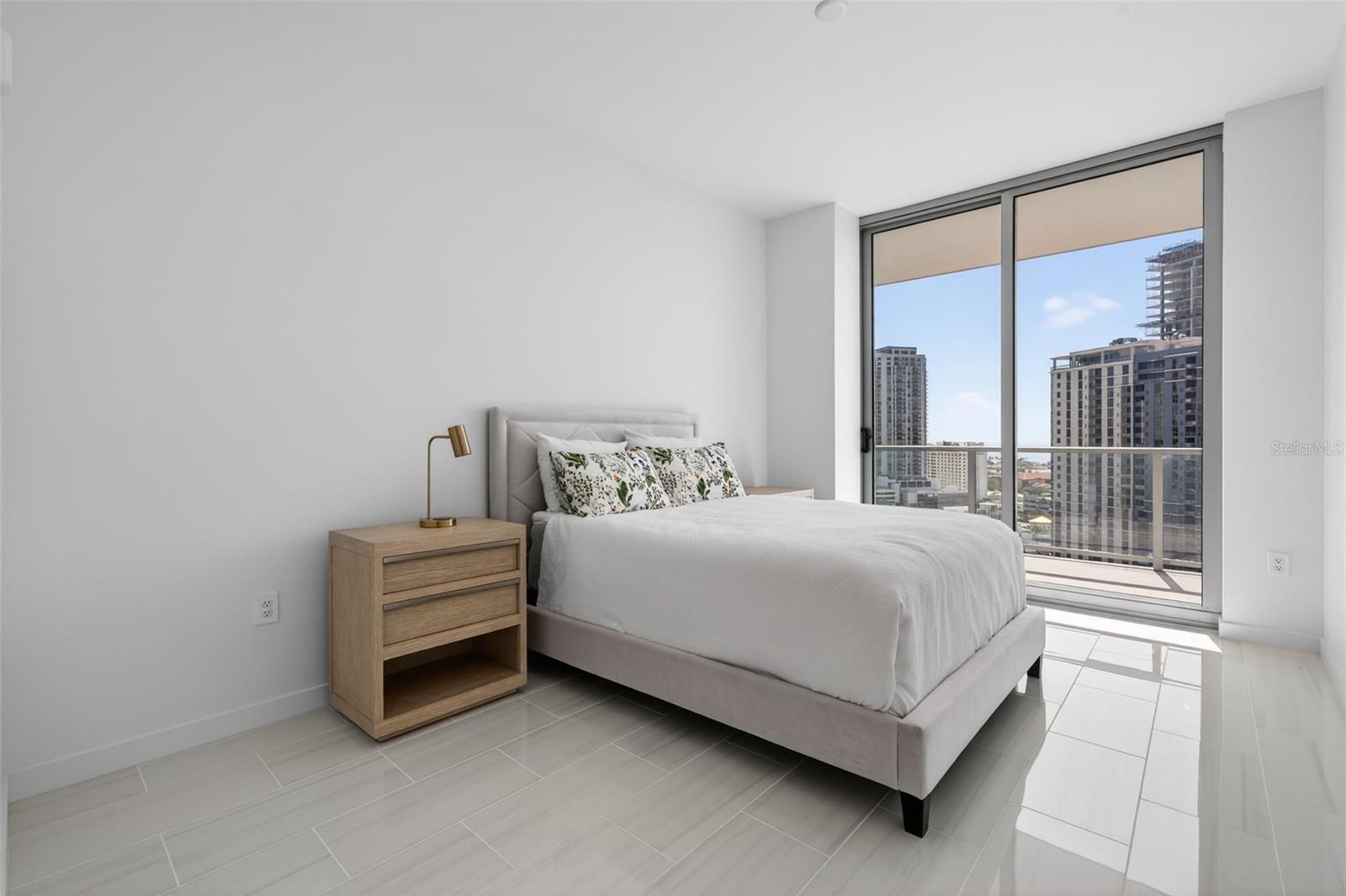 400 CENTRAL - Residential