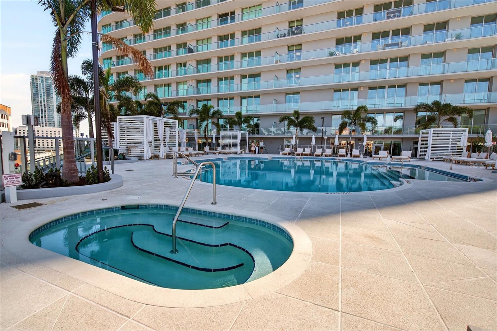 400 CENTRAL - Residential