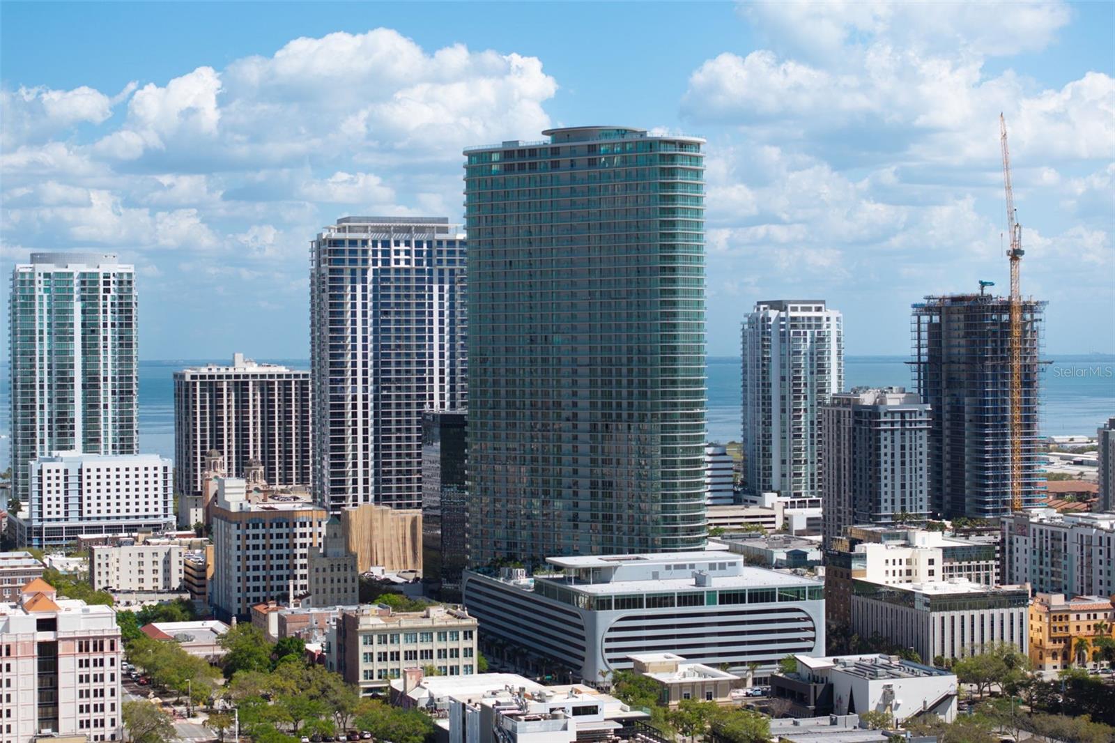 400 CENTRAL - Residential