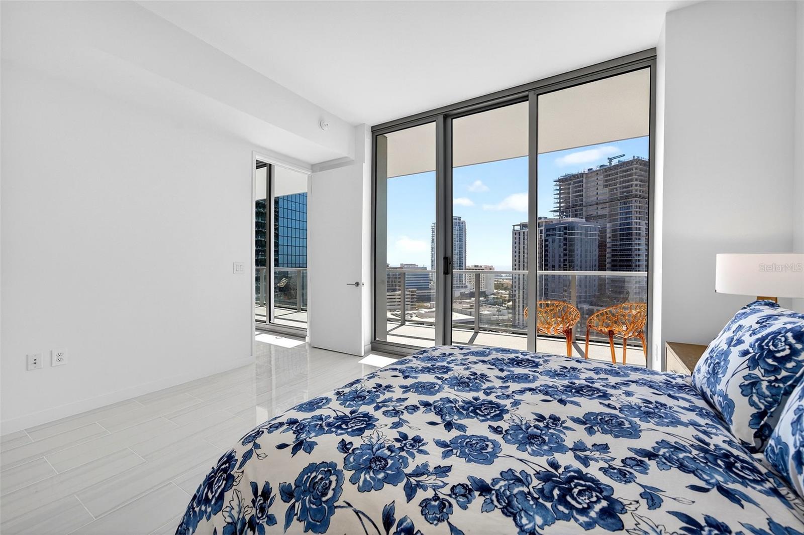 400 CENTRAL - Residential