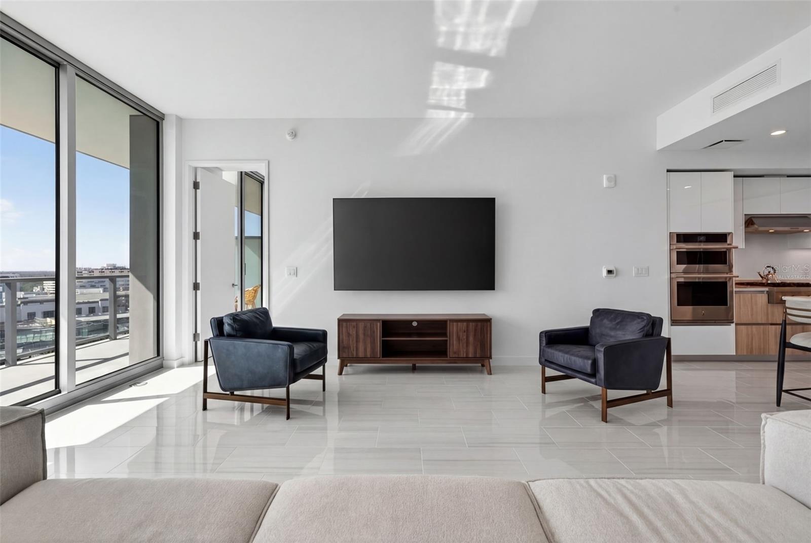 400 CENTRAL - Residential