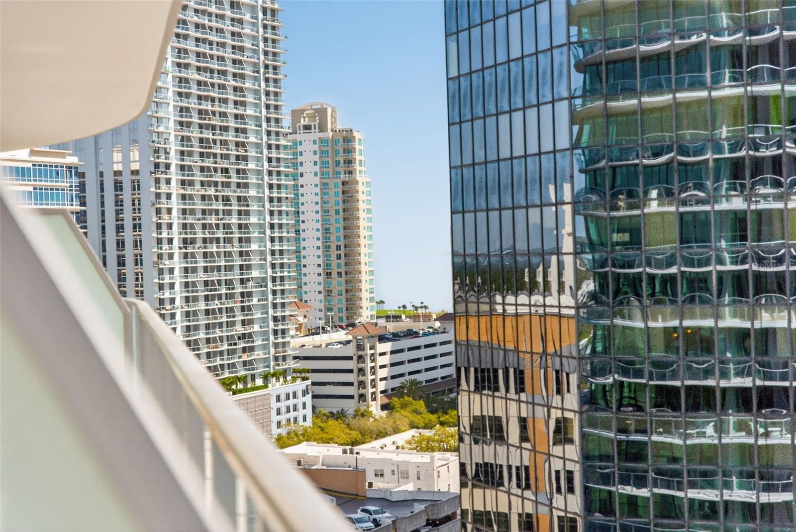 400 CENTRAL - Residential