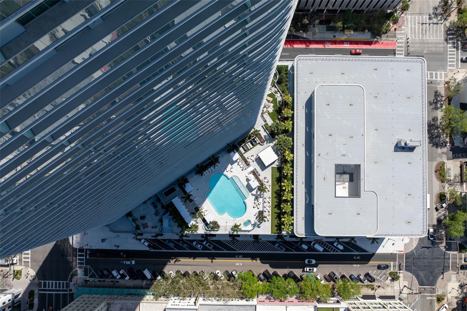 400 CENTRAL - Residential