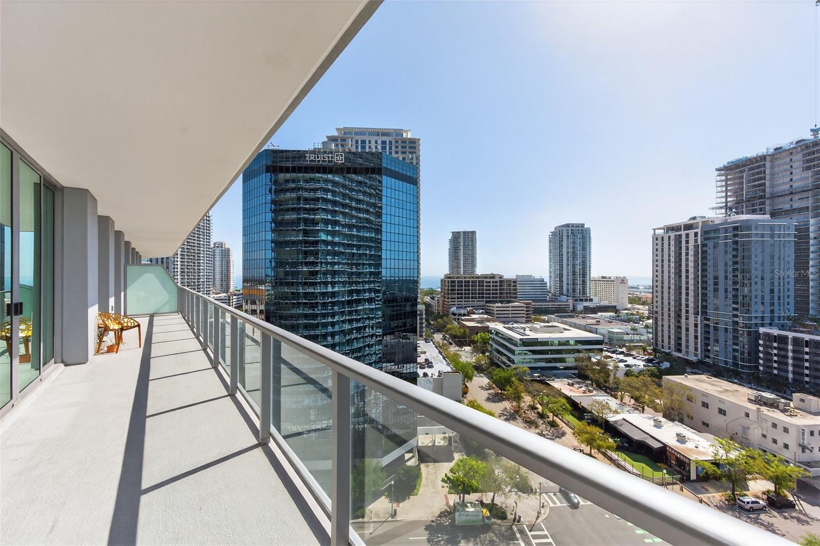 400 CENTRAL - Residential