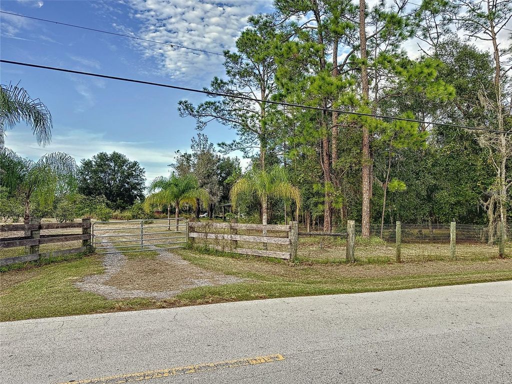 Photo of E 19th Street, Saint Cloud, FL 34769 (MLS # O6187401)
