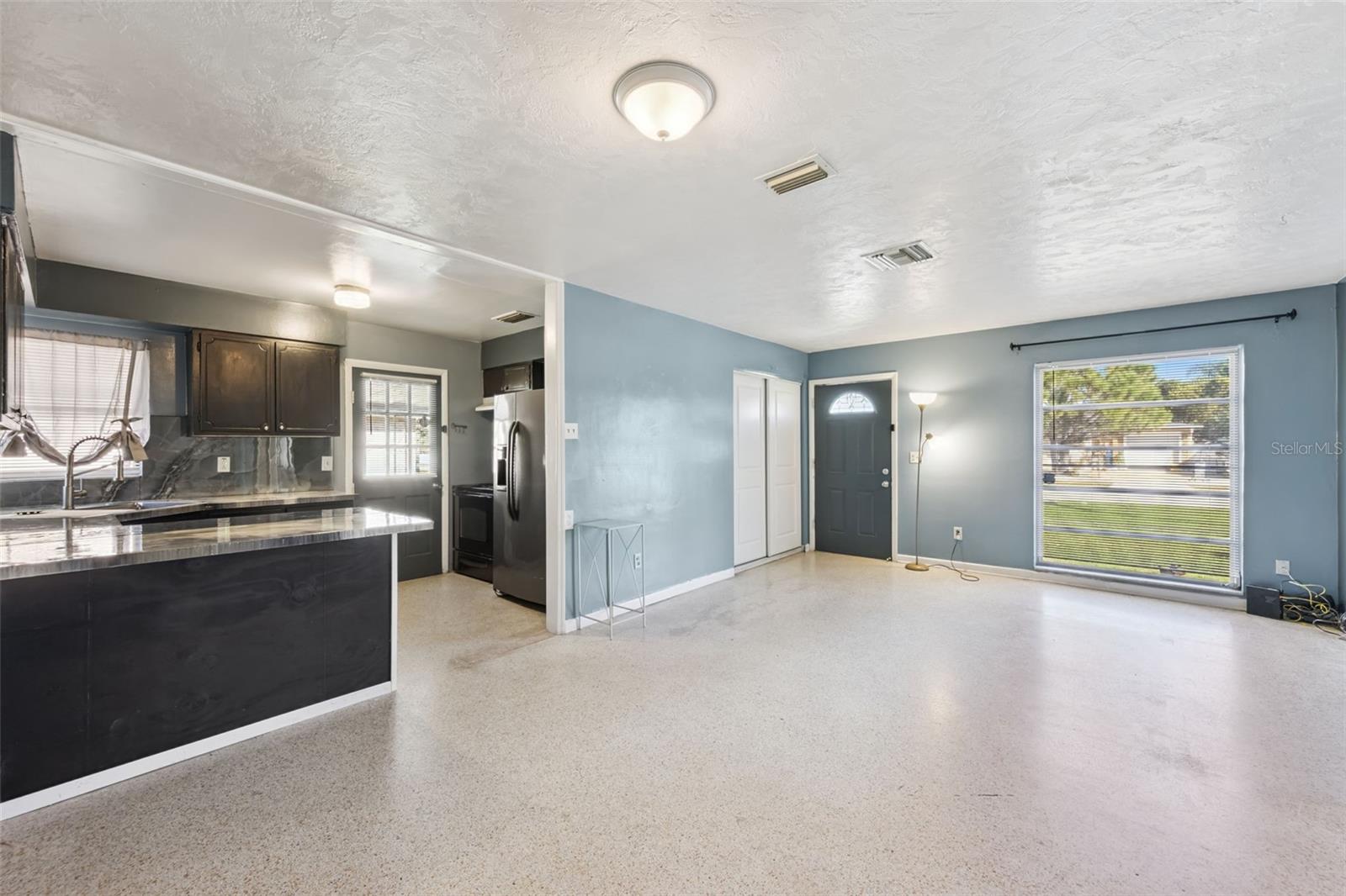 DELTONA LAKES UNIT 11 - Residential