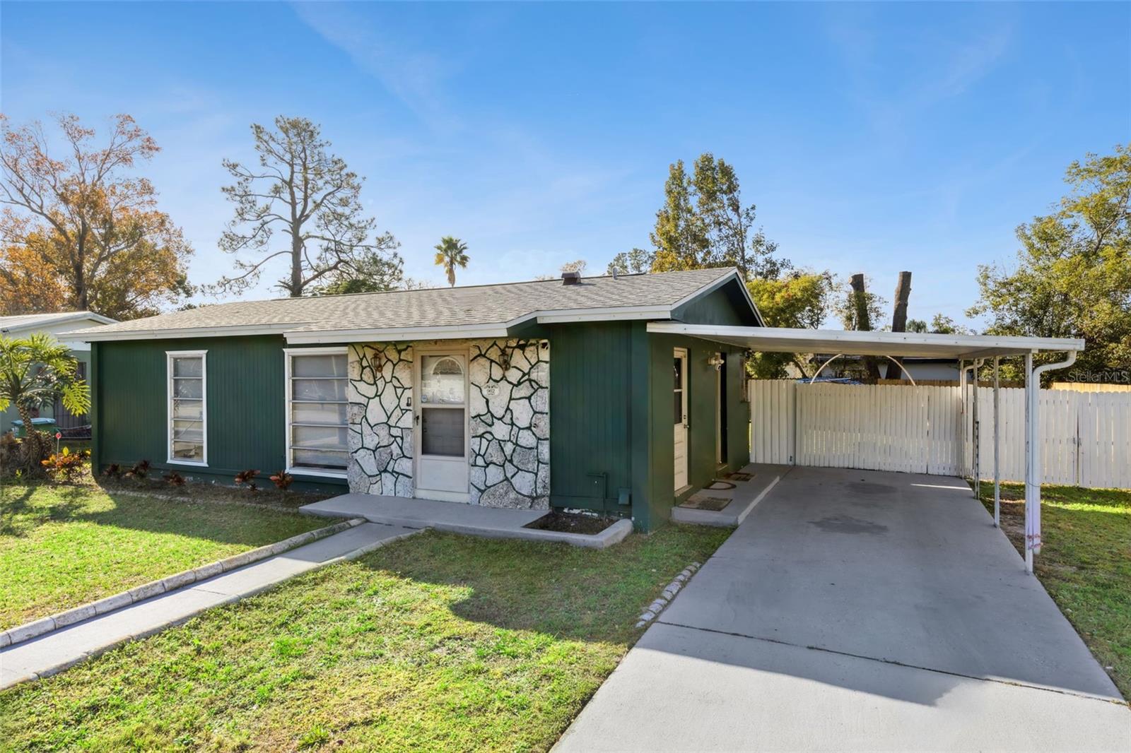 DELTONA LAKES UNIT 11 - Residential