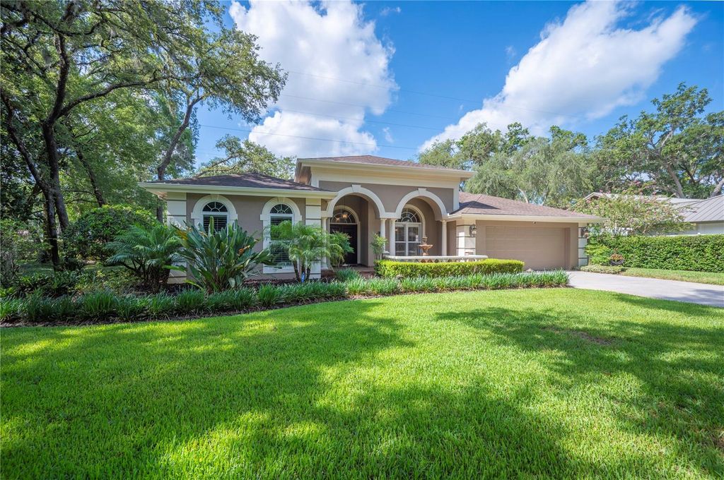 Photo of 511 Duque Road, Lutz, FL 33549 (MLS # TB8397580)