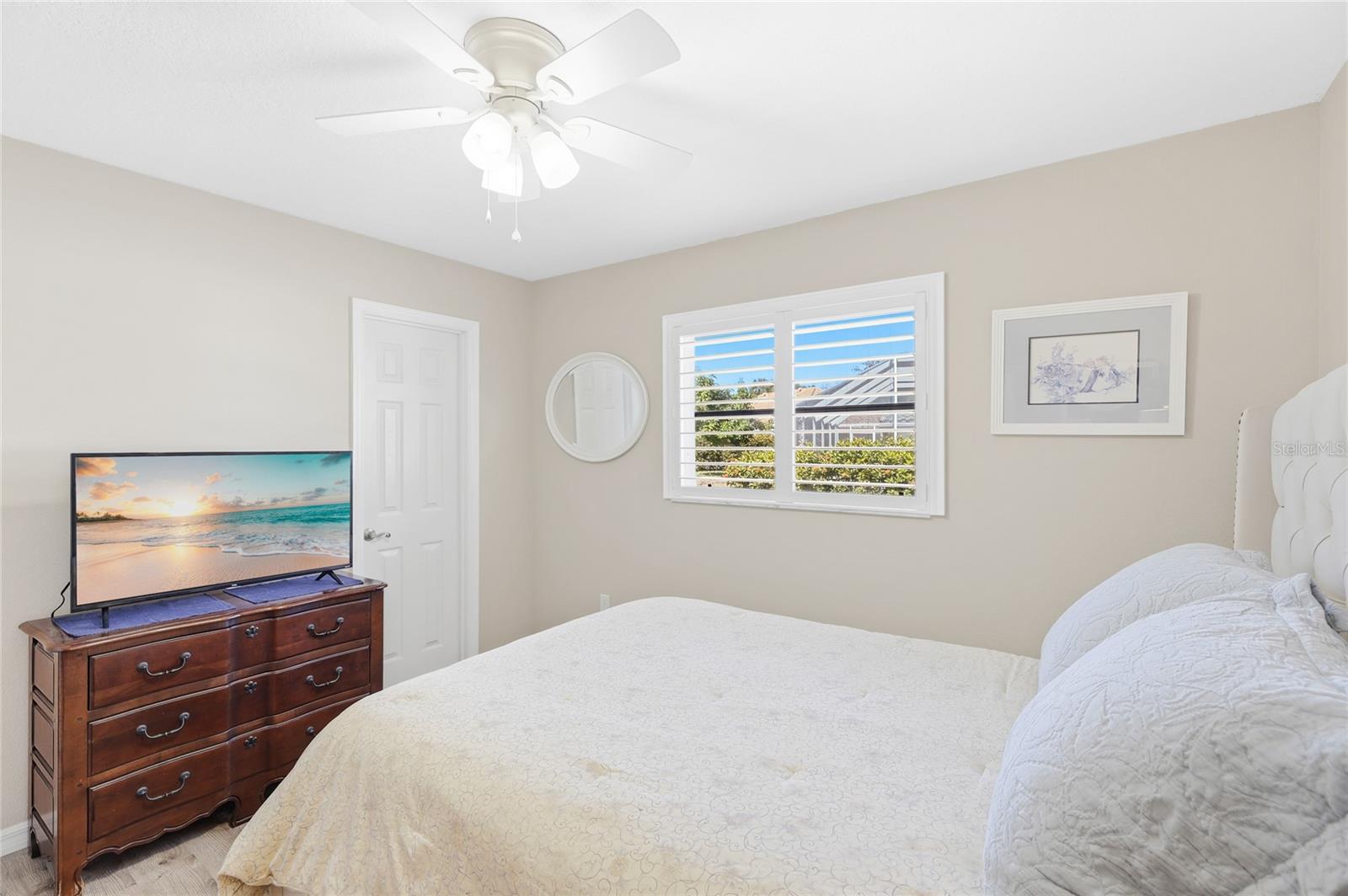 THE LAKES OF JACARANDA - Residential