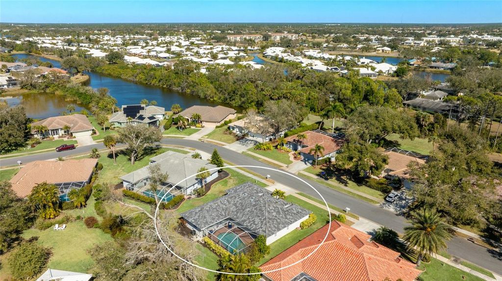 Photo of 373 Roseling Circle, Venice, FL 34293 (MLS # A4681755)