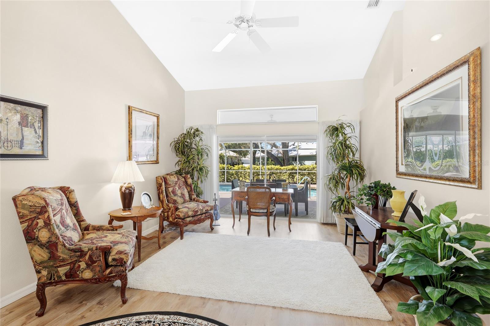 THE LAKES OF JACARANDA - Residential