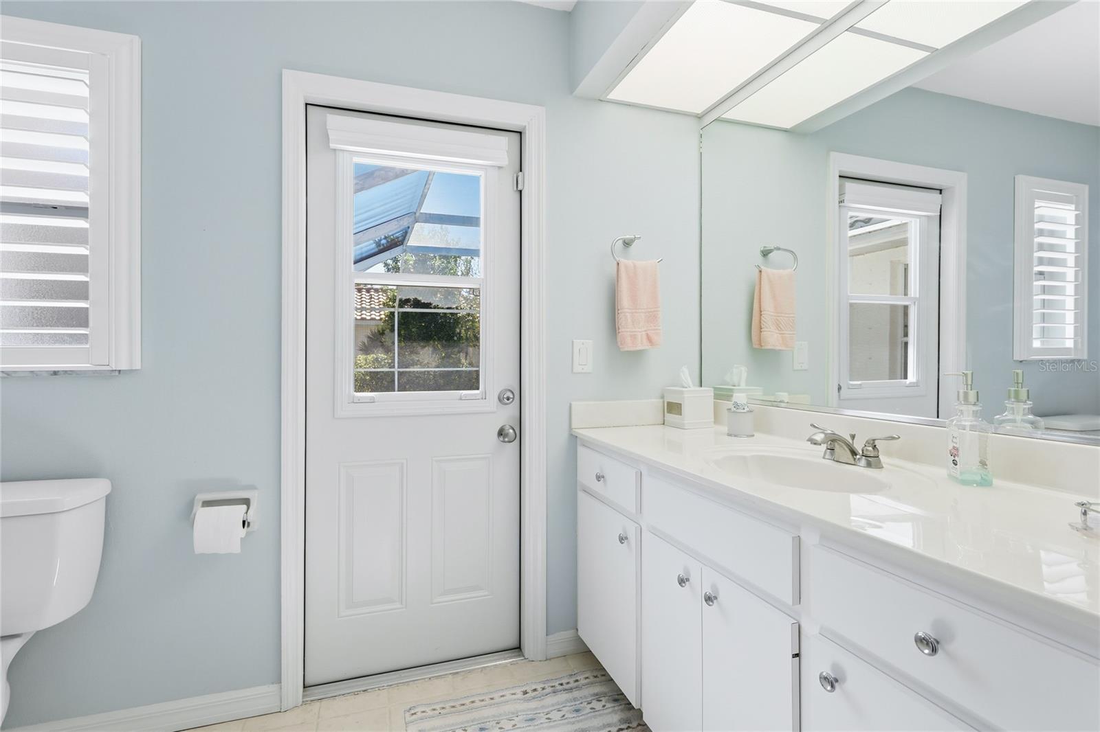 THE LAKES OF JACARANDA - Residential