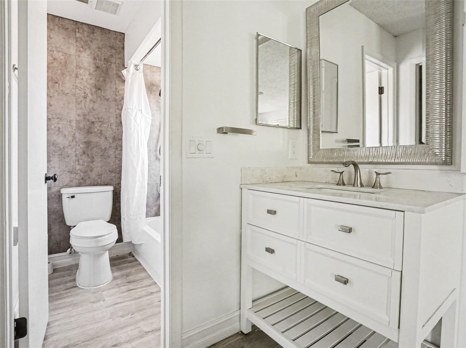 CLUB VILLAS AT WIMBLEDON PARK PH 01 - Residential