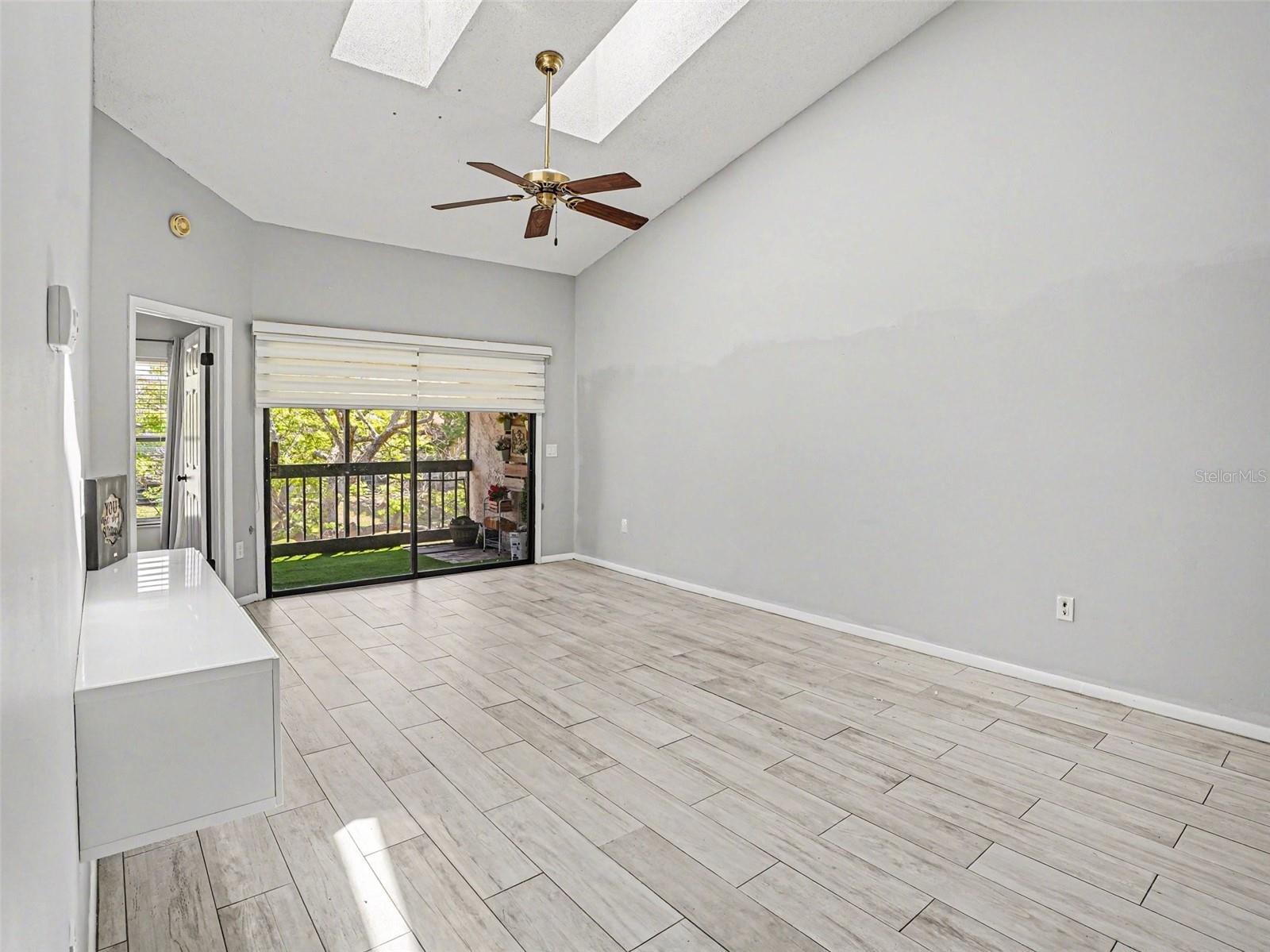 CLUB VILLAS AT WIMBLEDON PARK PH 01 - Residential