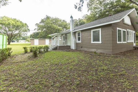 A home in ZEPHYRHILLS