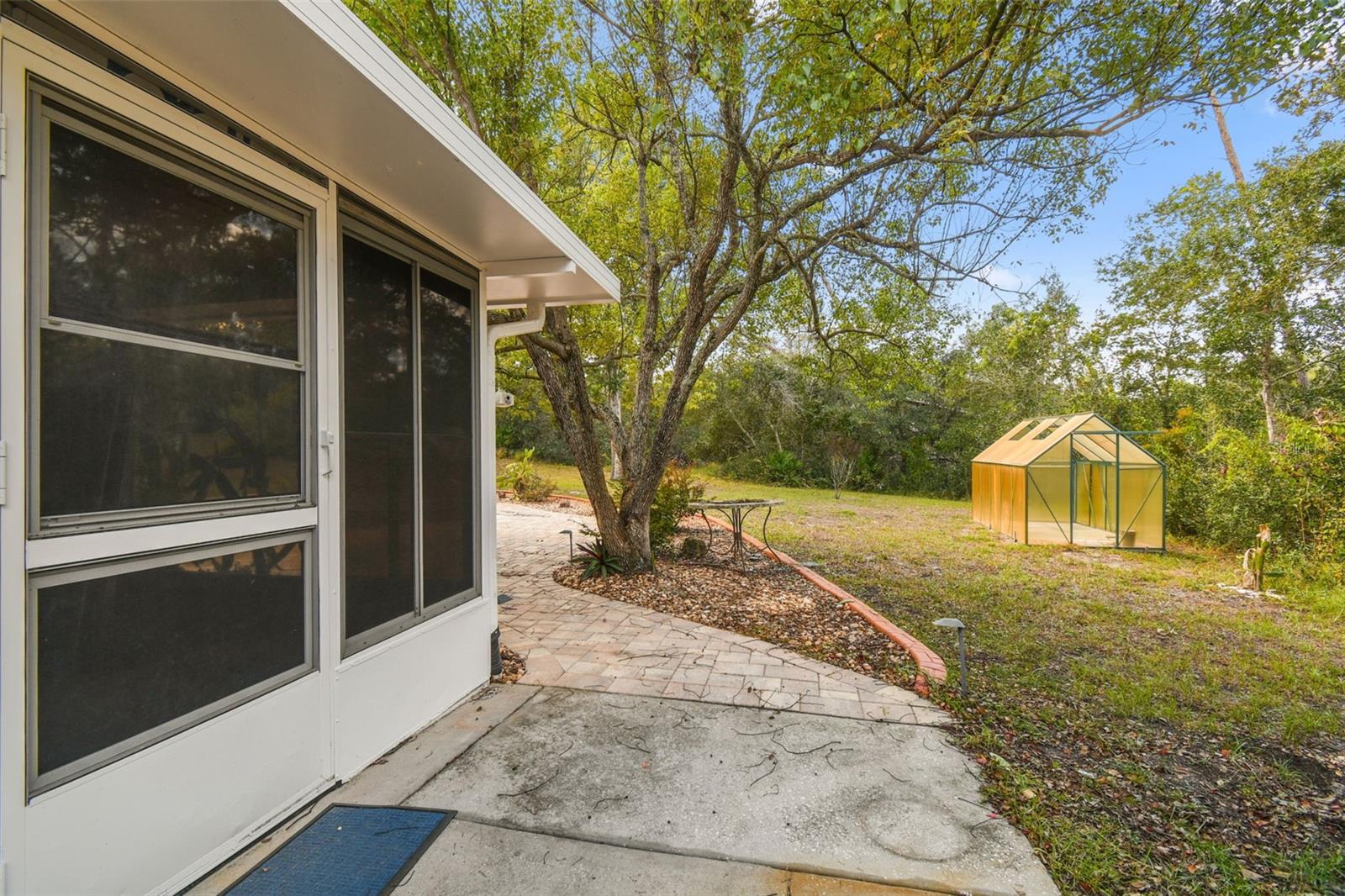 ROYAL HIGHLANDS - Residential