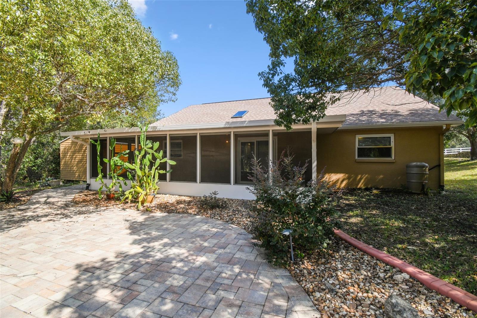 ROYAL HIGHLANDS - Residential