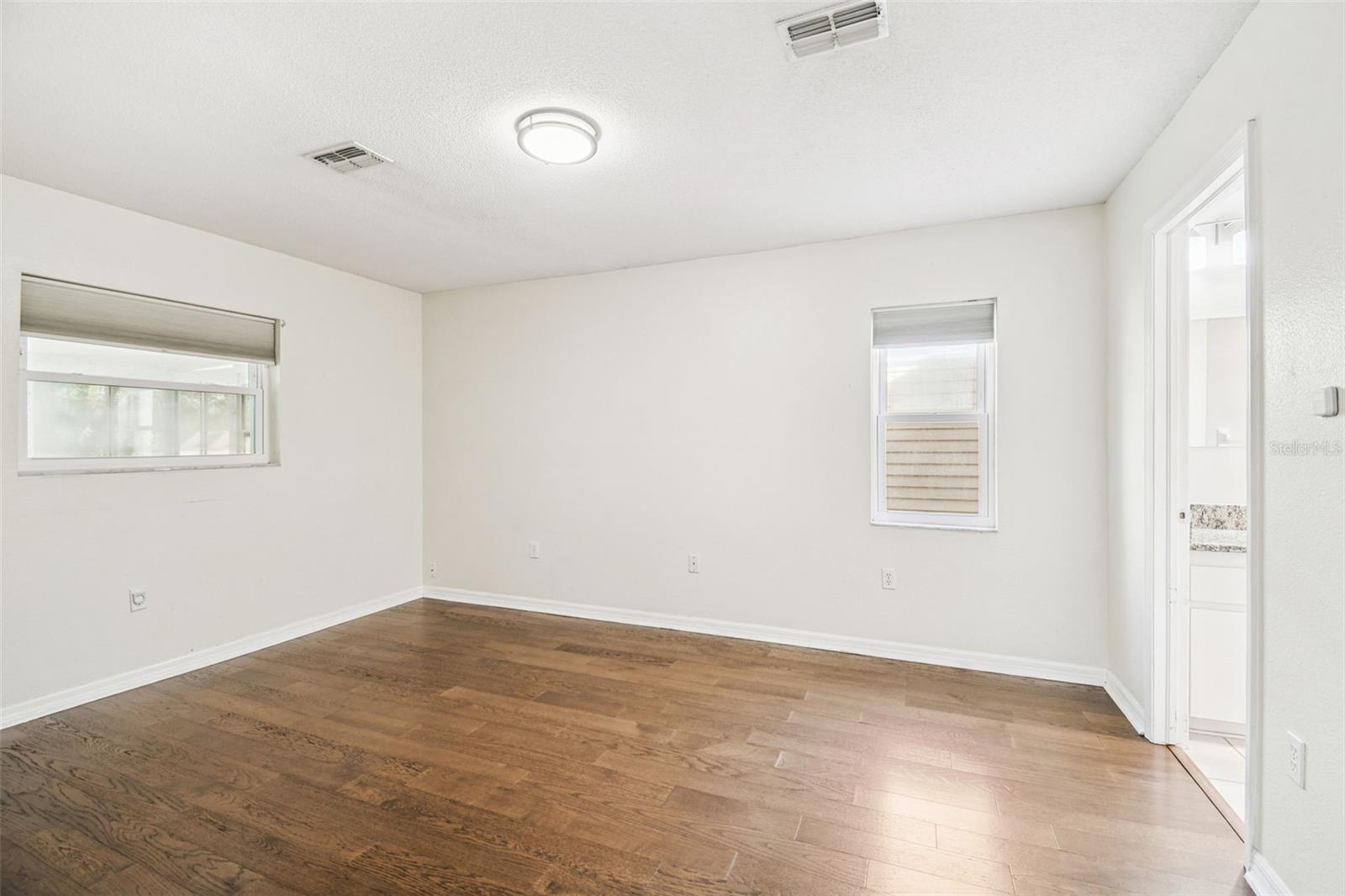 ROYAL HIGHLANDS - Residential