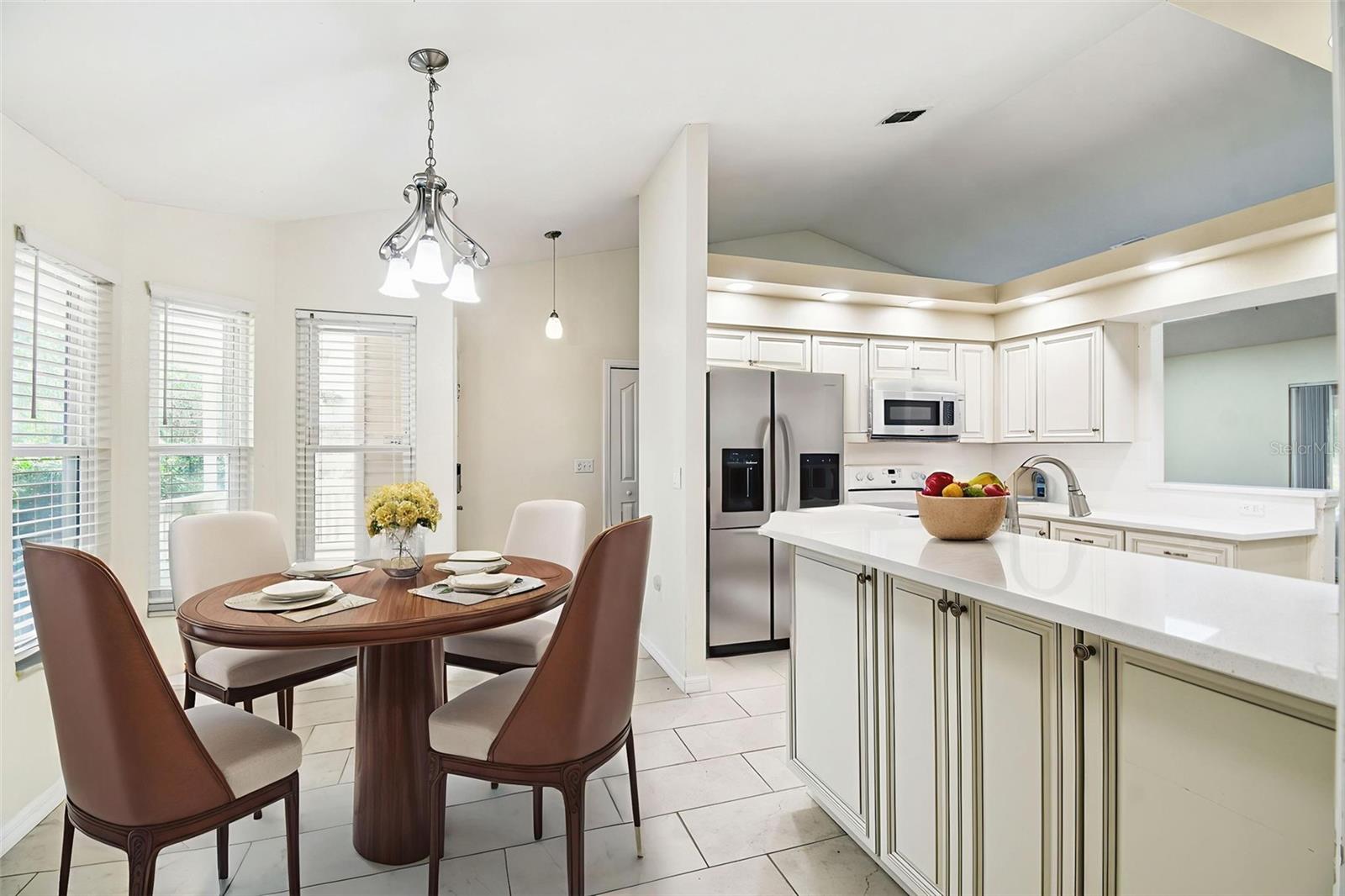 ROYAL HIGHLANDS - Residential