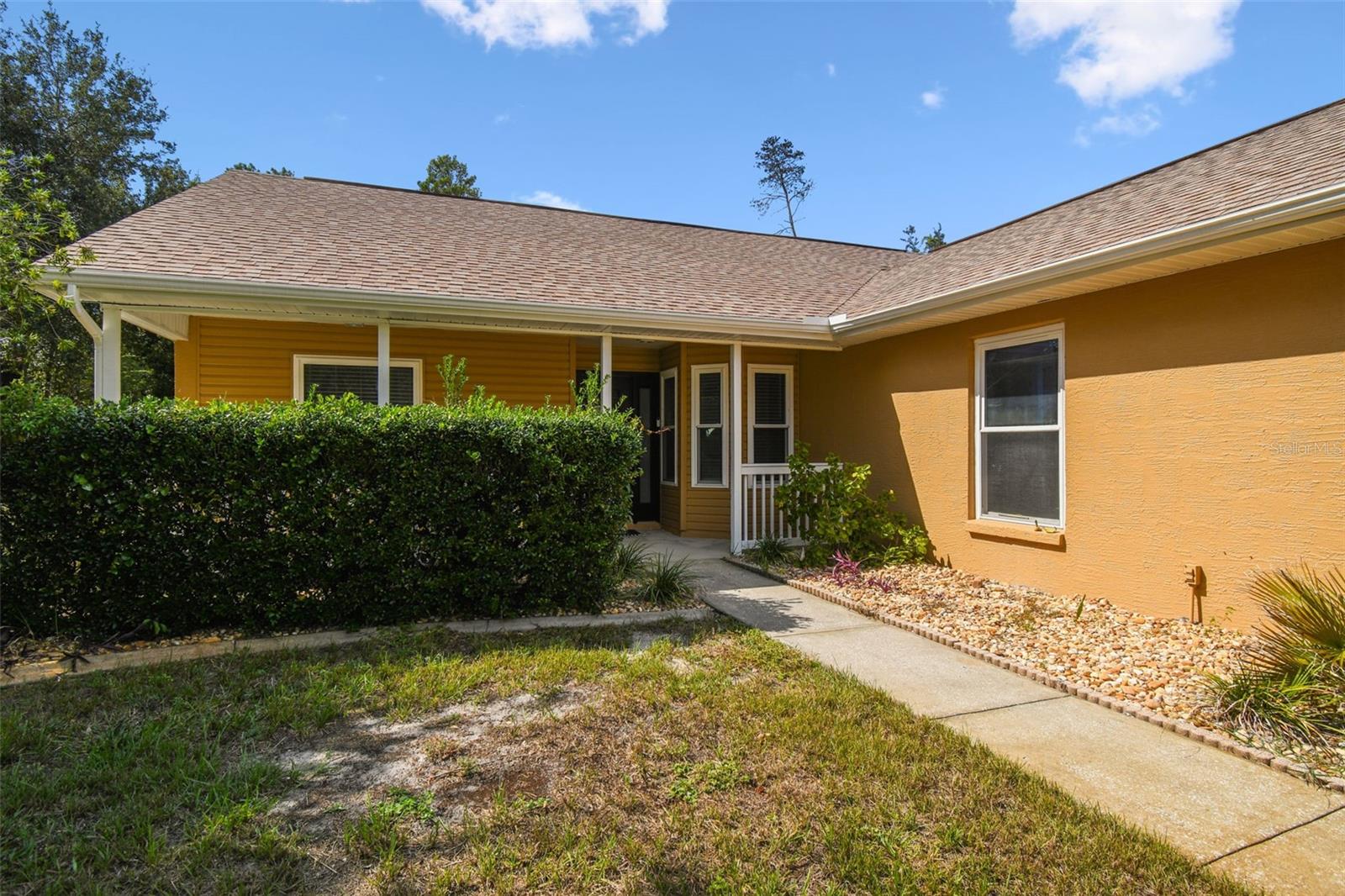 ROYAL HIGHLANDS - Residential