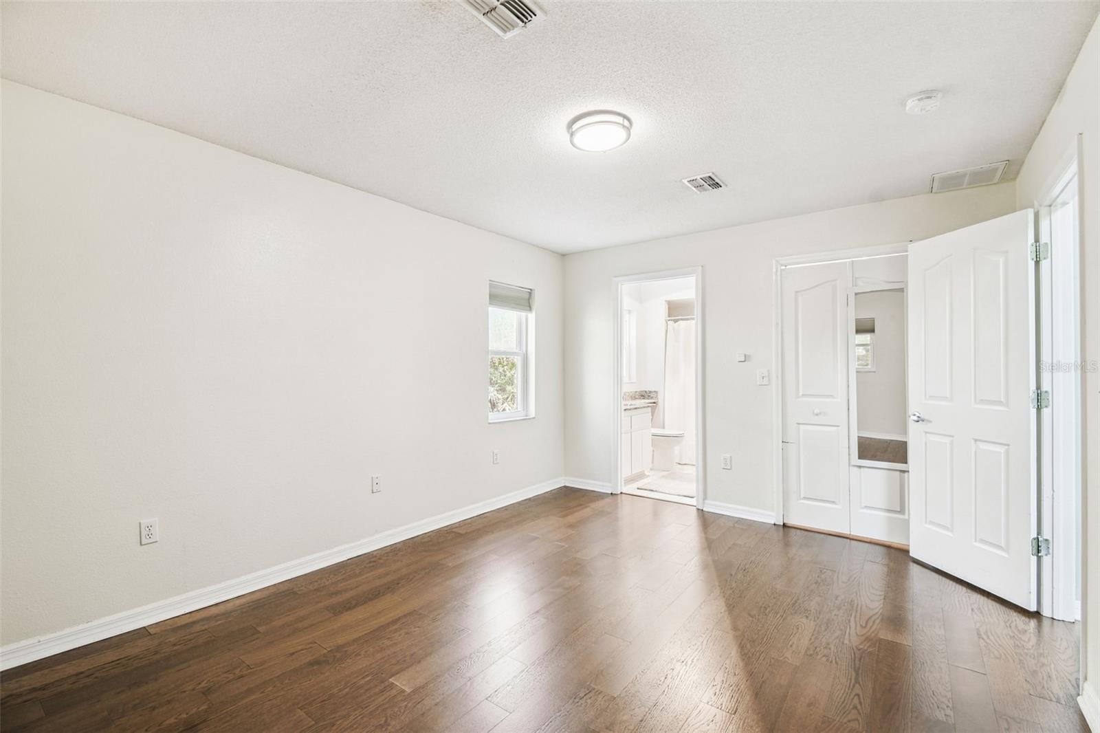 ROYAL HIGHLANDS - Residential