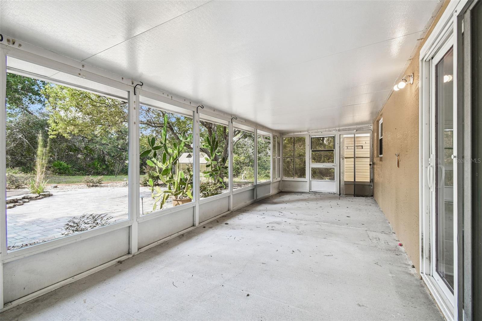 ROYAL HIGHLANDS - Residential