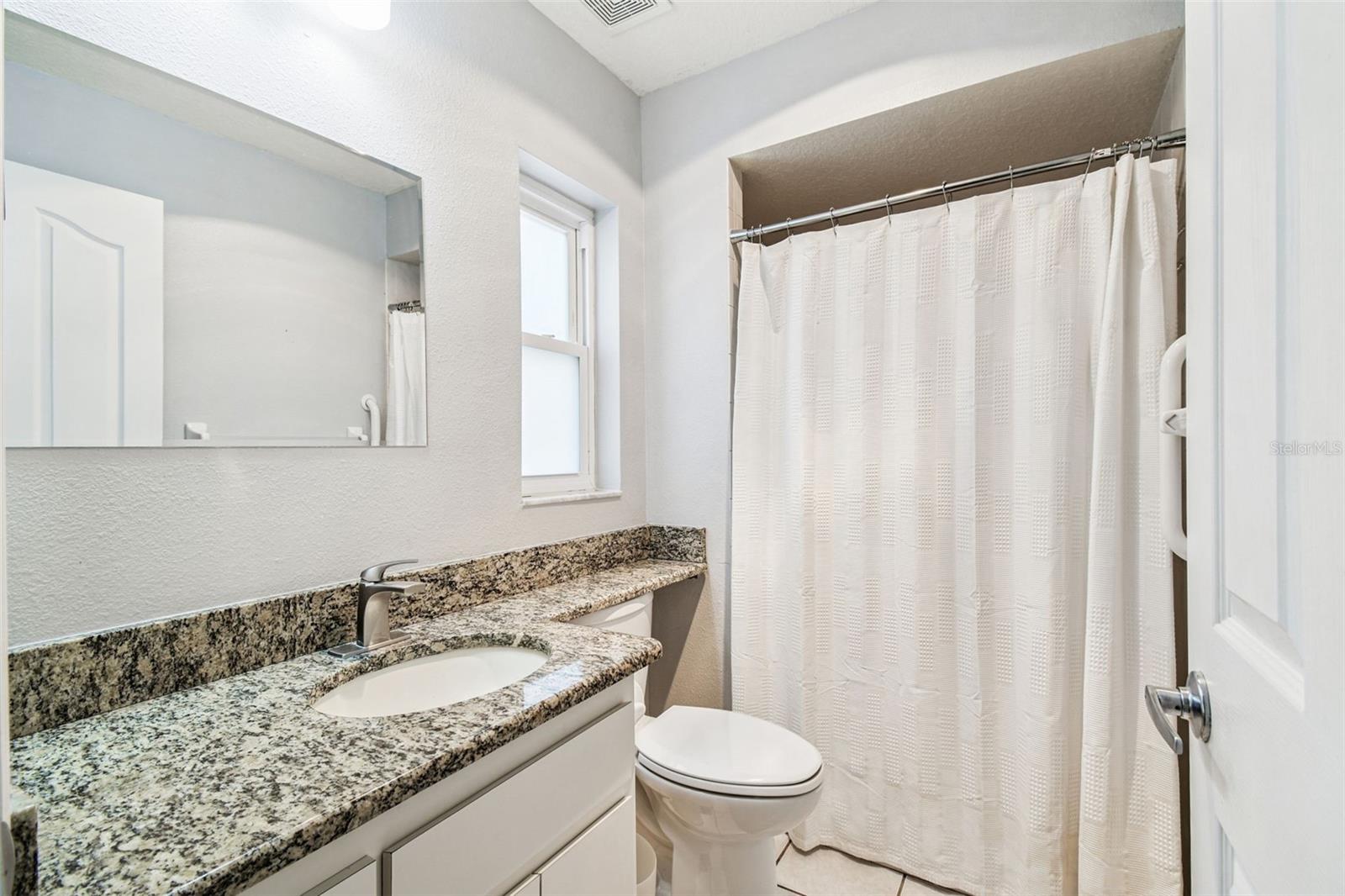 ROYAL HIGHLANDS - Residential