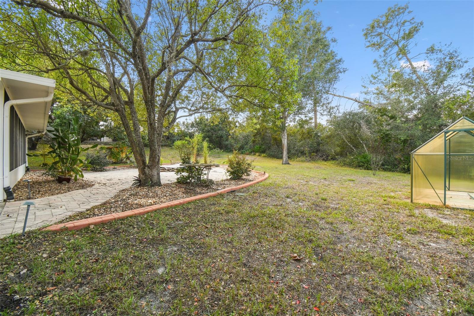 ROYAL HIGHLANDS - Residential