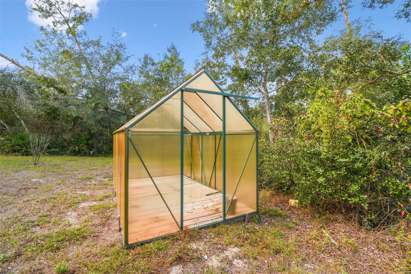 ROYAL HIGHLANDS - Residential