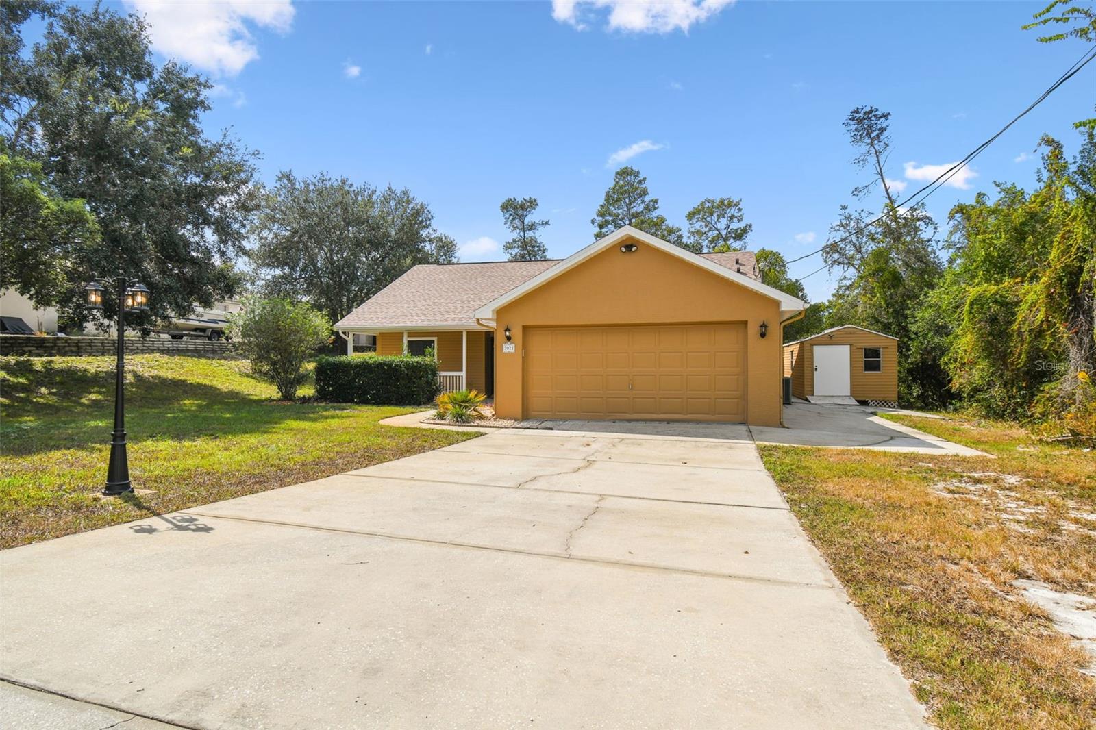 ROYAL HIGHLANDS - Residential