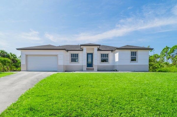15101 BRAINBRIDGE CIR, PORT CHARLOTTE, FL 33981 - Image a9ba614faea3afa8f4fe882c44fcc509/3043918667