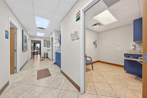 Tiny photo for 501 North Boulevard W, Leesburg, FL 34748 (MLS # OM734931)