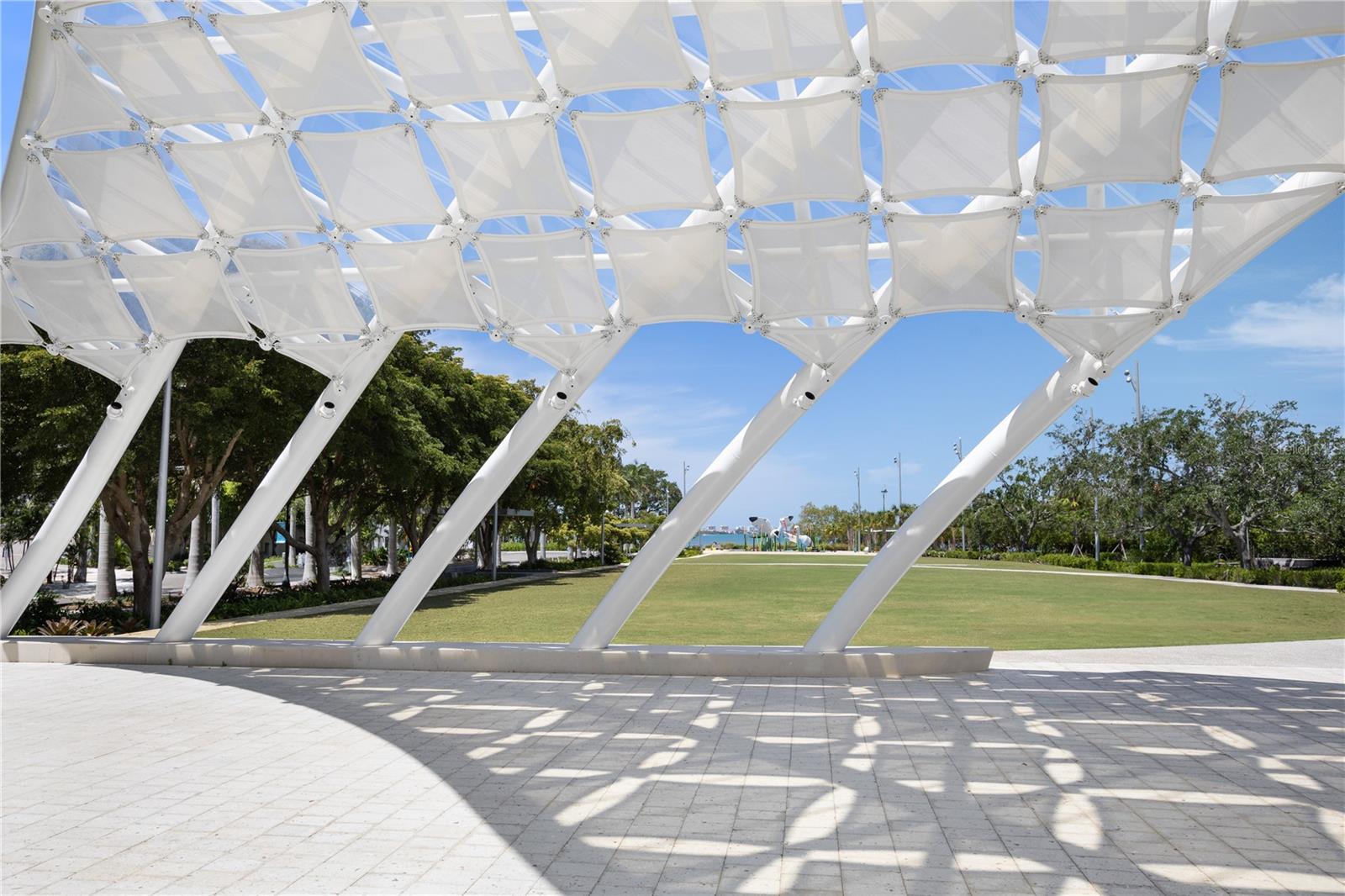 REGENCY HOUSE - Residential