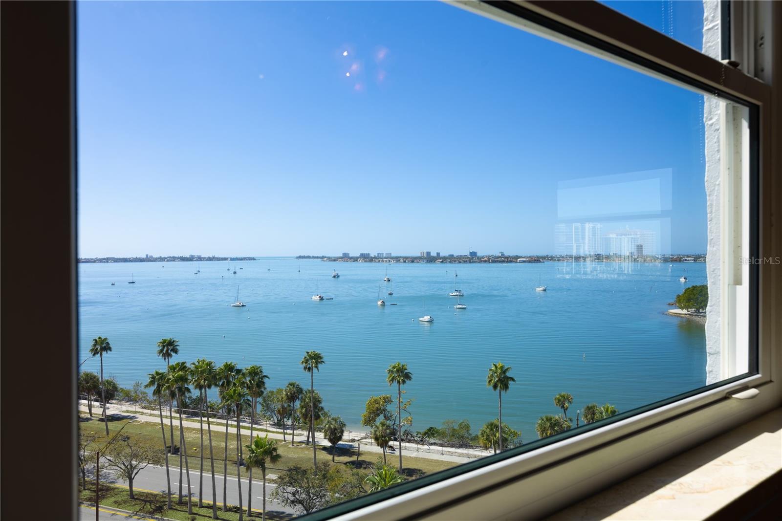 REGENCY HOUSE - Residential