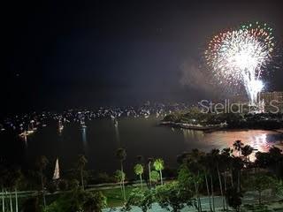 REGENCY HOUSE - Residential