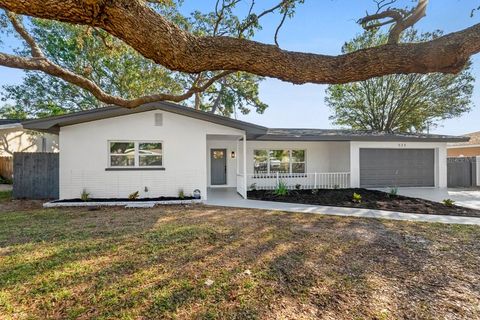 A home in LARGO