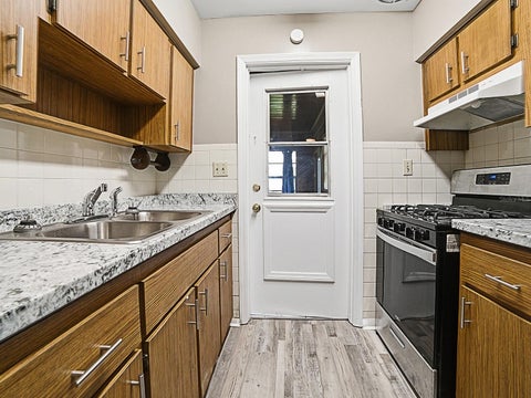 Tiny photo for 2014 Helms Avenue, Leesburg, FL 34748 (MLS # O6437710)