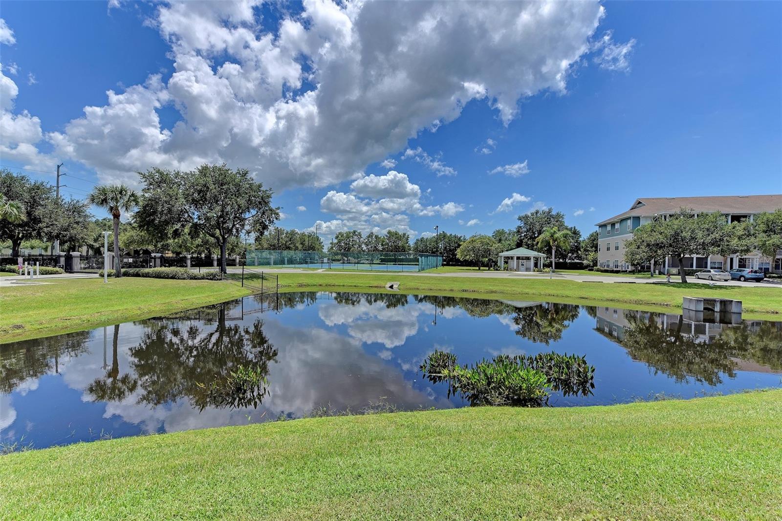 THE PALMS OF CORTEZ OR 2038 PG 5178 - Residential Lease