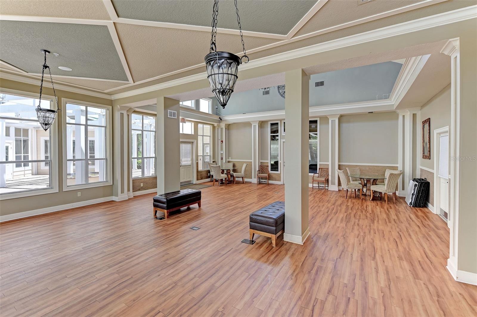 THE PALMS OF CORTEZ OR 2038 PG 5178 - Residential Lease