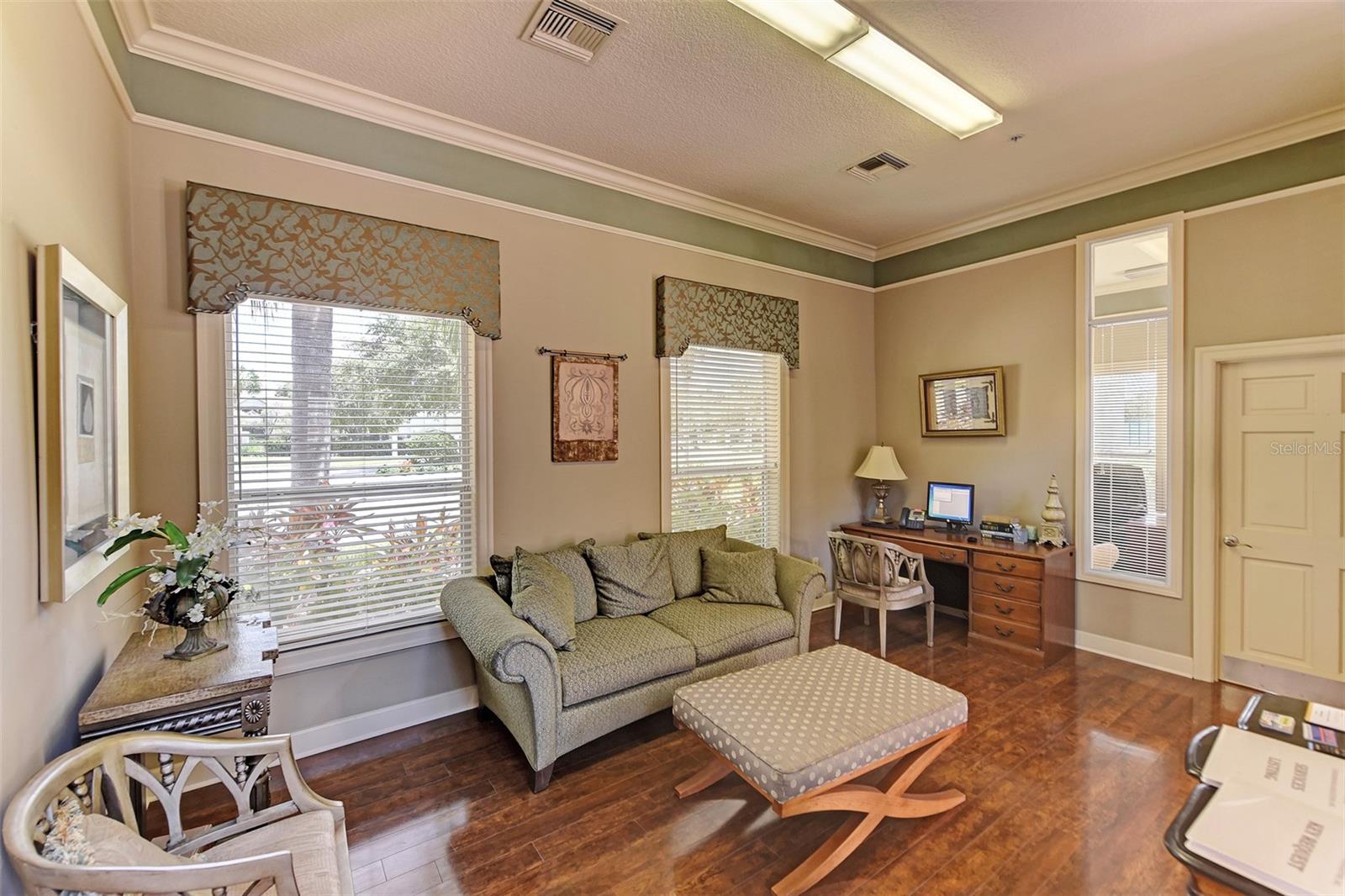 THE PALMS OF CORTEZ OR 2038 PG 5178 - Residential Lease