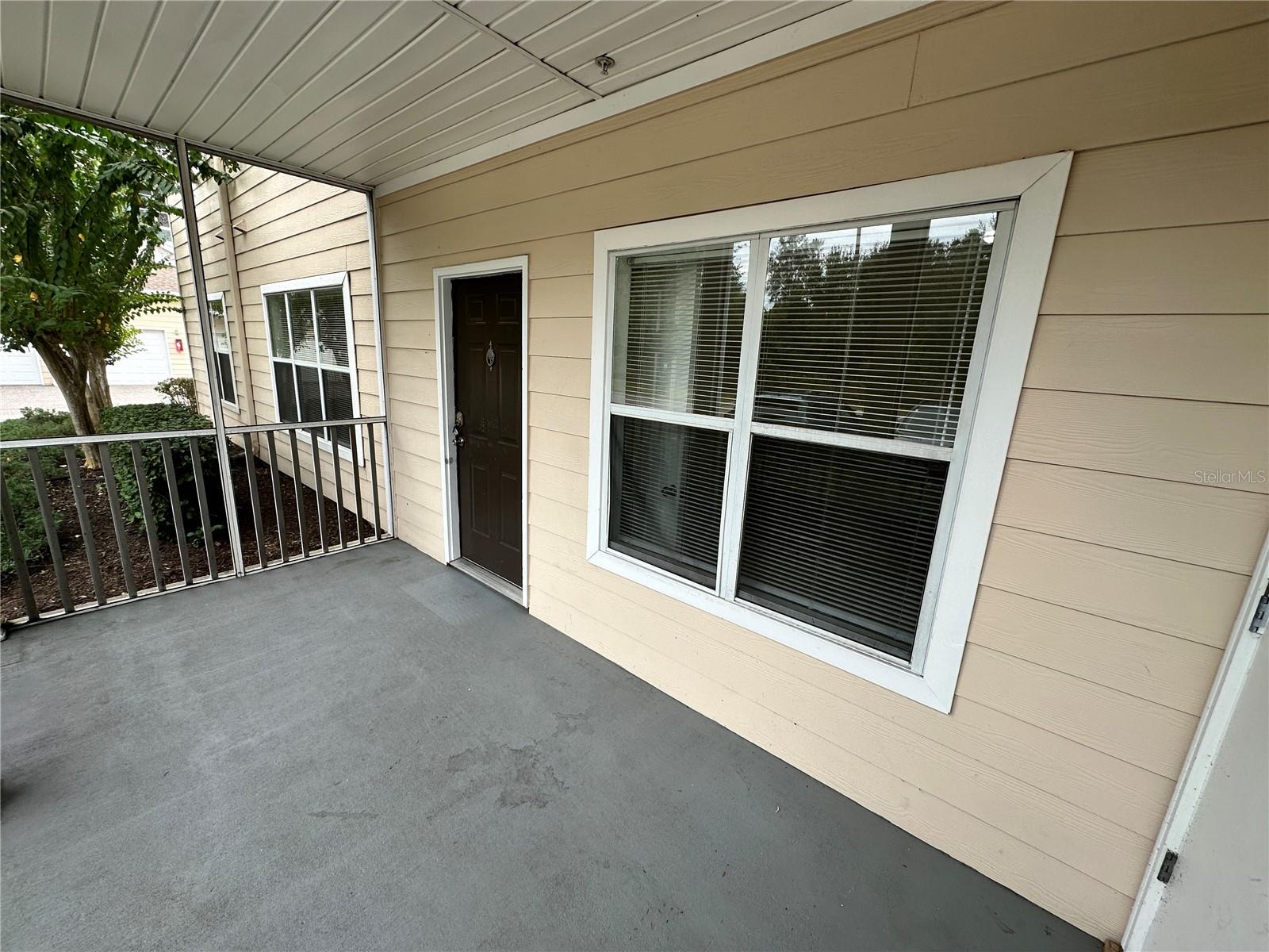 THE PALMS OF CORTEZ OR 2038 PG 5178 - Residential Lease