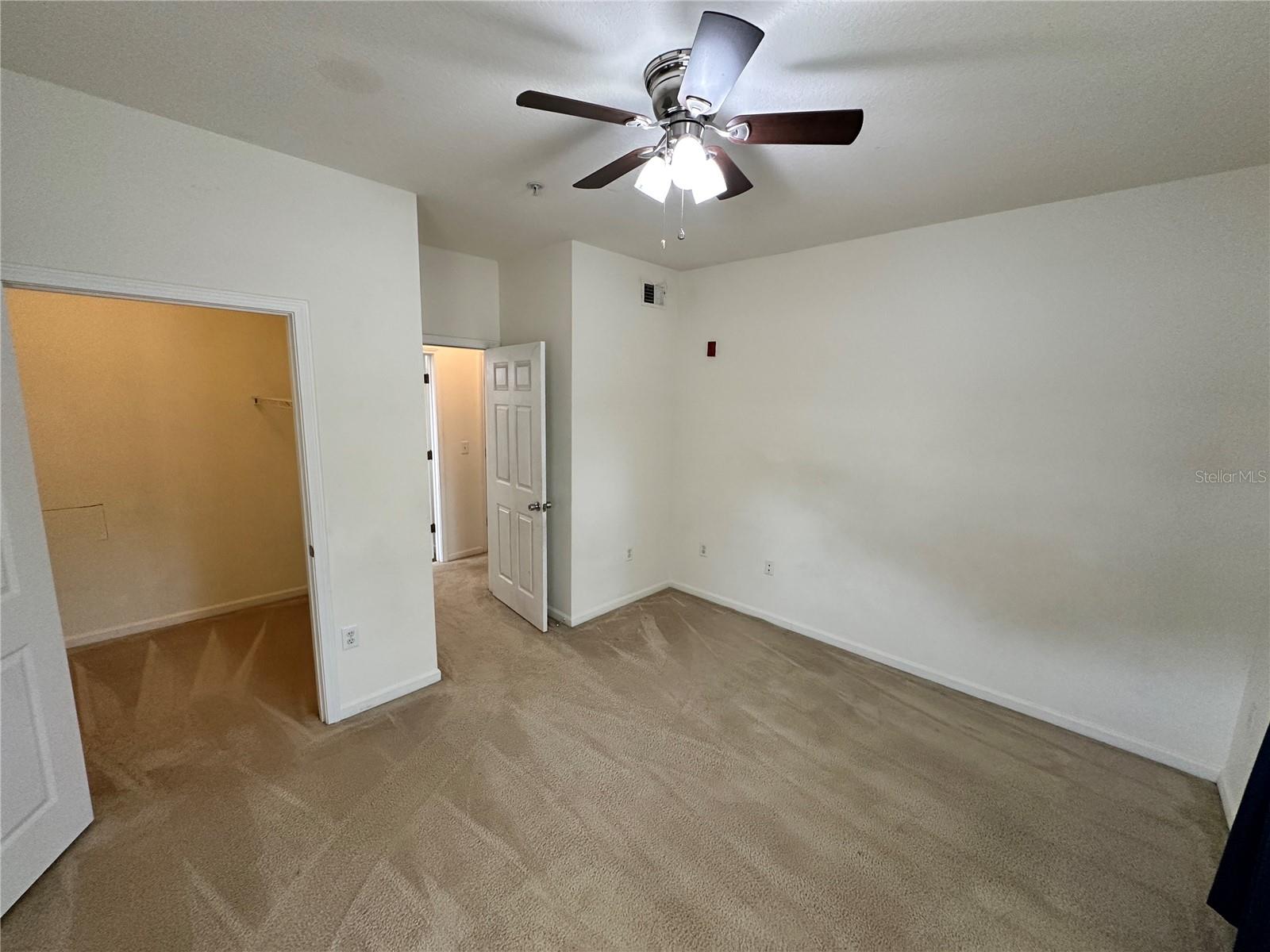 THE PALMS OF CORTEZ OR 2038 PG 5178 - Residential Lease