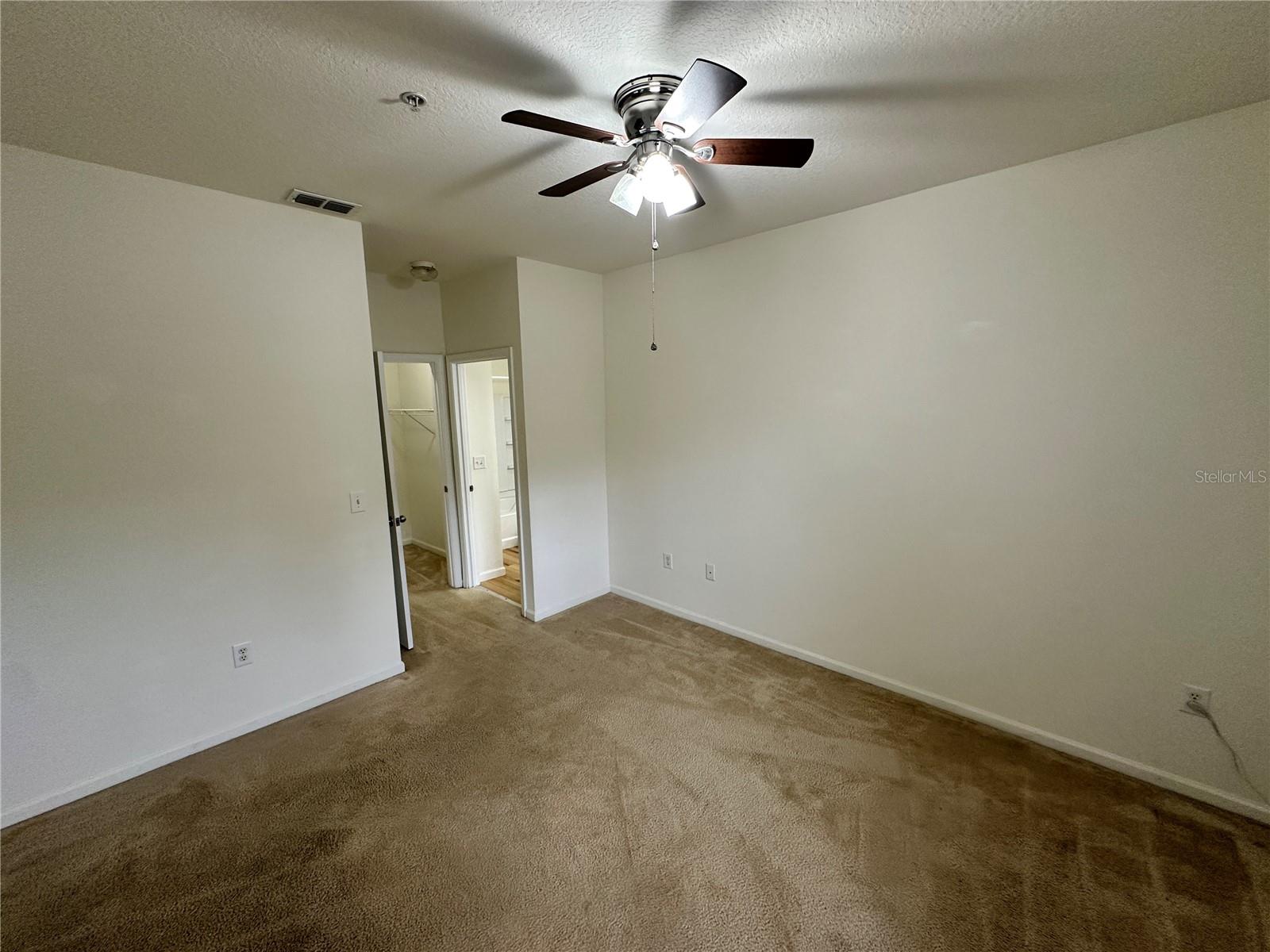 THE PALMS OF CORTEZ OR 2038 PG 5178 - Residential Lease