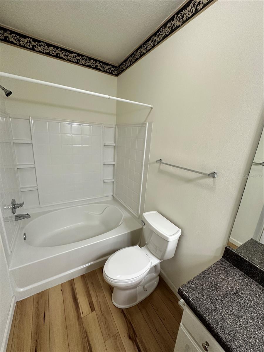 THE PALMS OF CORTEZ OR 2038 PG 5178 - Residential Lease